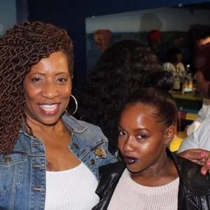 Meet your Posher, Linda